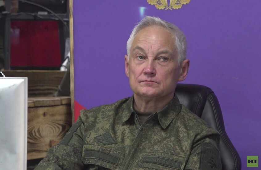 بيلاوسوف يتفقد قوات “الجنوب” بمنطقة العملية العسكرية في أوكرانيا (فيديو)