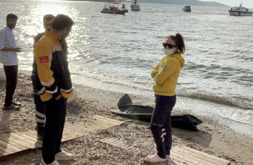 غرق قارب مهاجرين قبالة غرب تركيا يودي بحياة 14 شخصا على الأقل