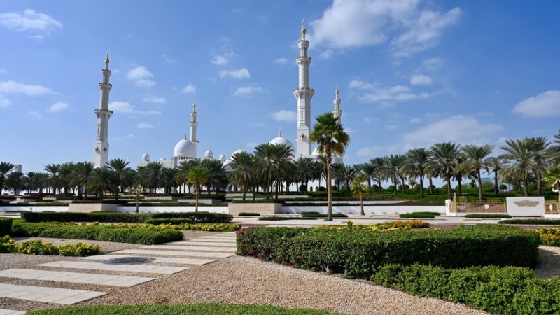 “خلوة العزم” السعودية الإماراتية تناقش المشاريع والمبادرات المشتركة