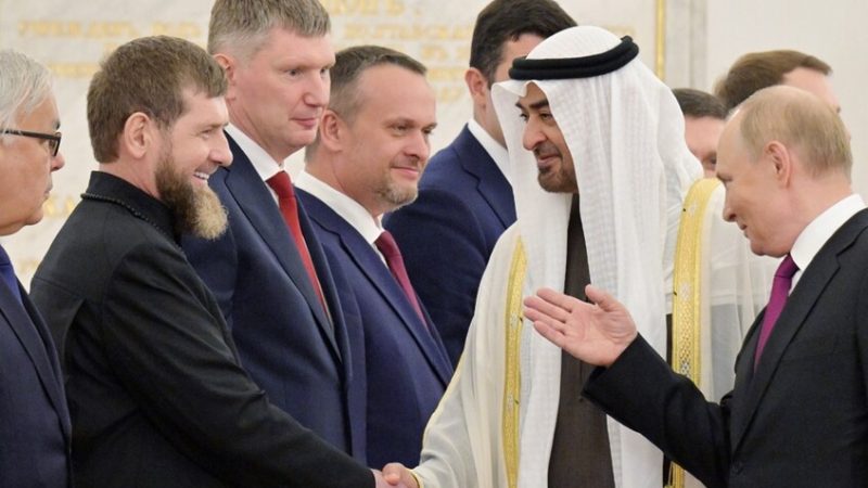 التونسي نادر غندر لاعب نادي أحمد يكشف اسم الشخصية الأكثر شعبية في روسيا