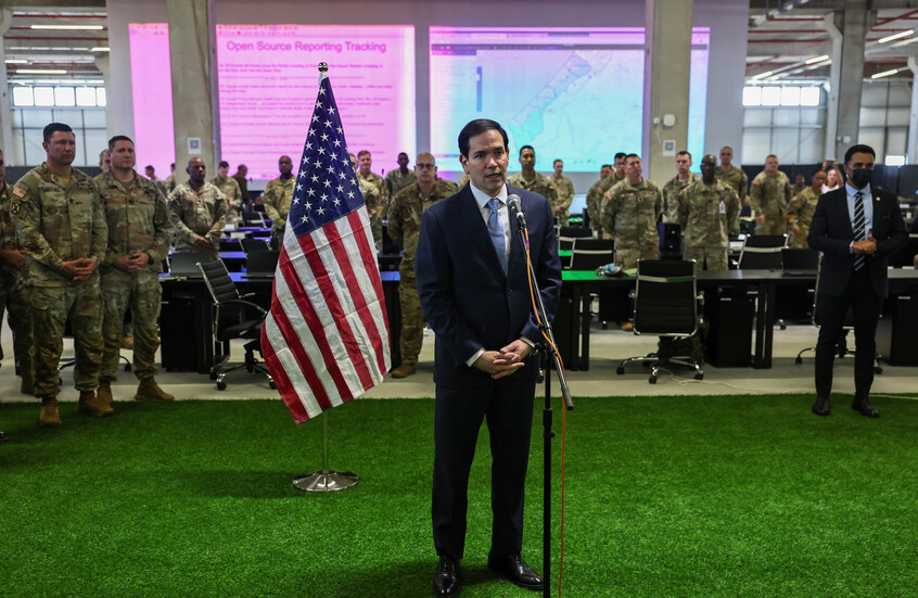 “كابوس إسرائيل تحقق”.. علم واحد فقط رُفع والجنود يعلمون من هم “أصحاب القرار”