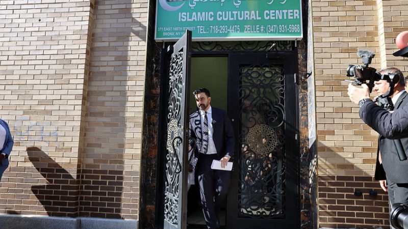 زهران ممداني يدافع عن هويته الإسلامية في وجه الهجمات “العنصرية”