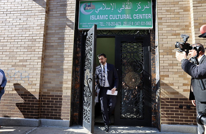 زهران ممداني يدافع عن هويته الإسلامية في وجه الهجمات “العنصرية”