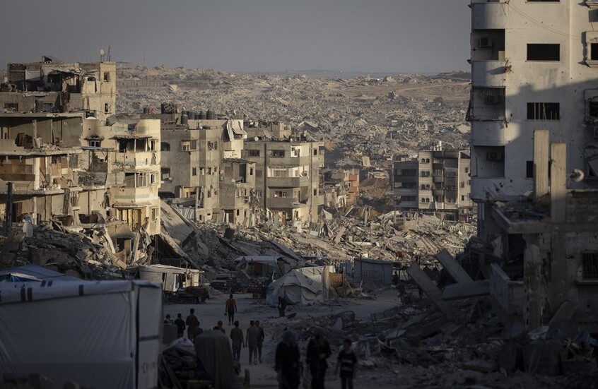 تقارير إسرائيلية: خطة أمريكية لتقسيم قطاع غزة إلى منطقتين تمهيدا لإعادة الإعمار (صورة)