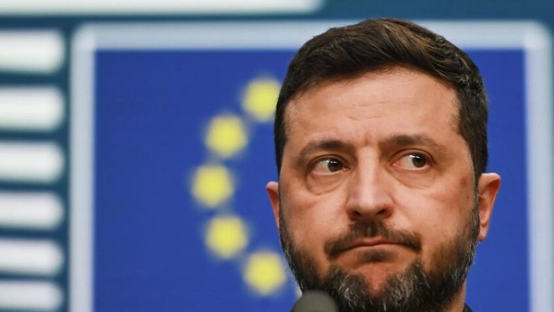 زيلينسكي: سنحصل على مقاتلات “ميراج” إضافية من فرنسا وأنظمة دفاع جوي من بريطانيا