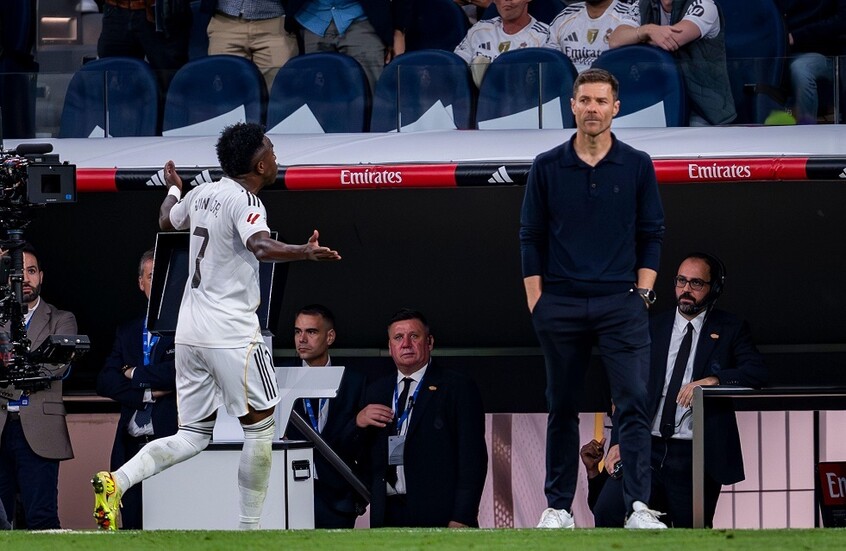 تصريح لامين جمال وغضب فينيسيوس.. أول تعليق لألونسو بعد الكلاسيكو