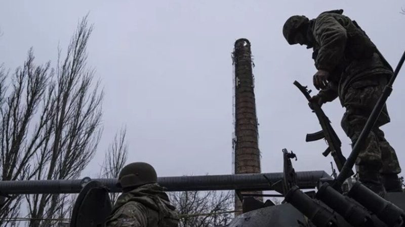 لاتفيا تمدد حظر الرحلات الجوية الليلية بالقرب من الحدود الروسية لمدة أسبوع آخر