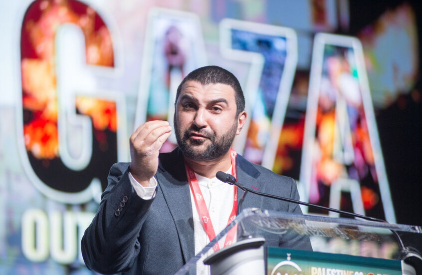 الولايات المتحدة.. احتجاز صحفي بريطاني بسبب انتقاده لإسرائيل