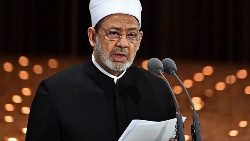 شيخ الأزهر يحذر.. ويكشف عن عمل جديد مع الفاتيكان بالذكاء الاصطناعي