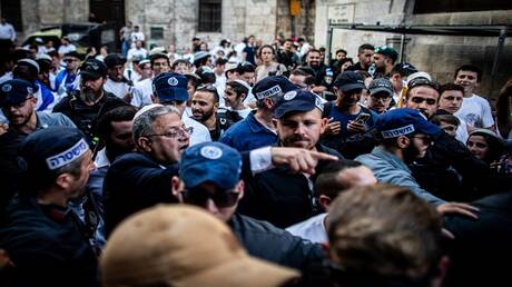 هجوم مزدوج على بن غفير وسط دفاعه عن سياساته لمعاملة الأسرى (فيديوهات)