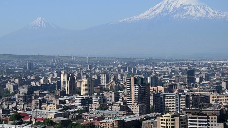 أرمينيا تدعو علييف وأردوغان لحضور قمة التجمع السياسي الأوروبي في يريفان