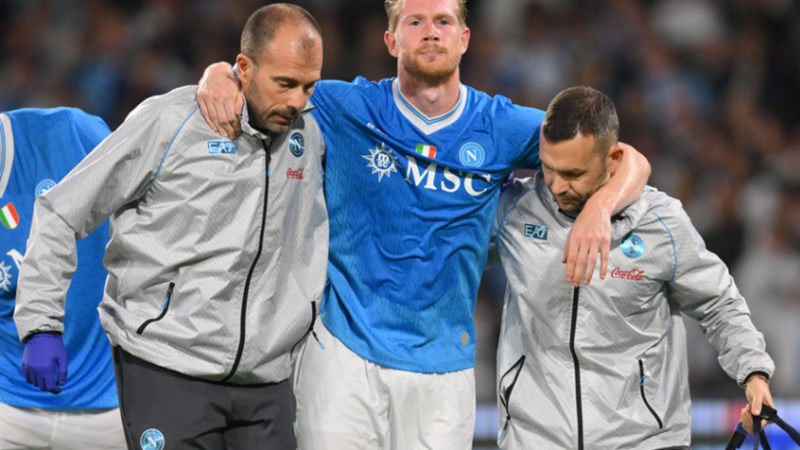 نابولي يكشف طبيعة إصابة نجمه دي بروين