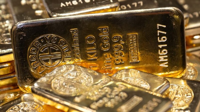 انخفاض أسعار الذهب إلى ما دون 4000 دولار أمريكي لأول مرة منذ 10 أكتوبر