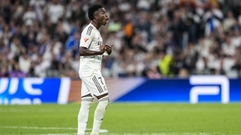 فينيسيوس يصدم ريال مدريد بعد استبداله في الكلاسيكو (فيديو)