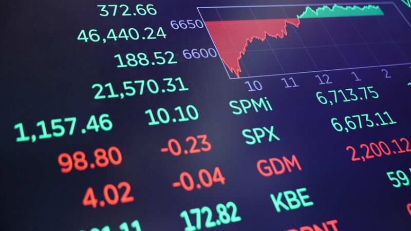 الأسهم الأمريكية تتجه نحو تسجيل مستويات قياسية جديدة