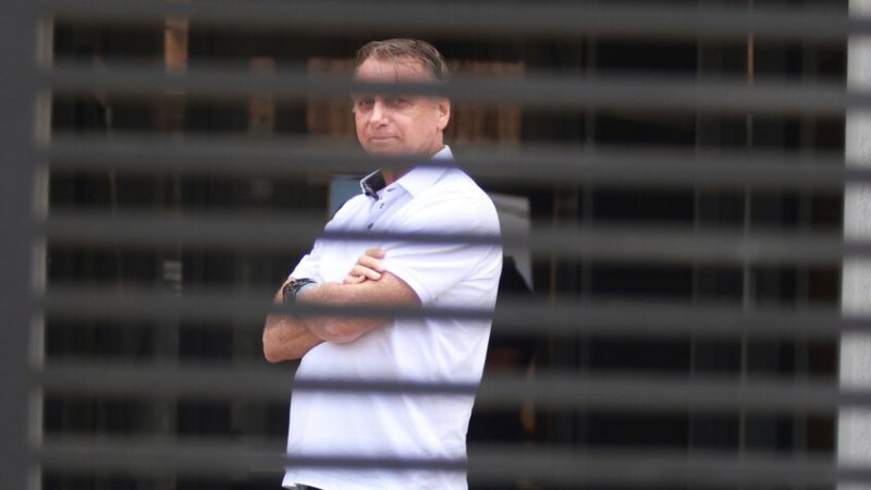 محامو بولسونارو يقدمون طعنا في الحكم بسجنه