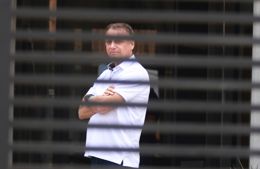 محامو بولسونارو يقدمون طعنا في الحكم بسجنه