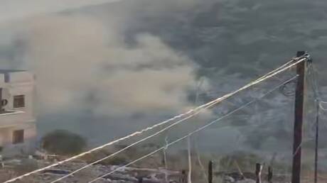 مراسلتنا: هجوم إسرائيلي يطال محيط أحد المنازل المحاصرة في جنين بالضفة الغربية (فيديو)