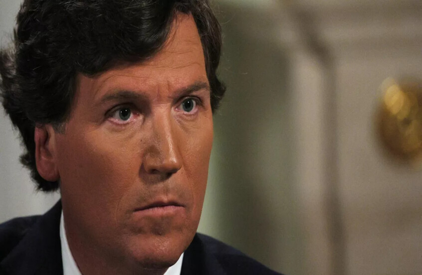 كارلسون: زيلينسكي يخطط لتوطين المهاجرين في أوكرانيا لتعويض قتلى حربه من الرجال