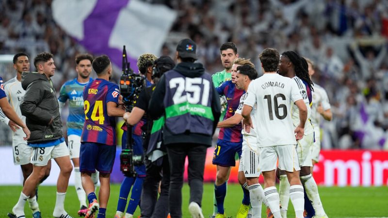 الاتحاد الإسباني يوضح موقفه من أزمة كارفاخال ولامين جمال بعد الكلاسيكو المشتعل