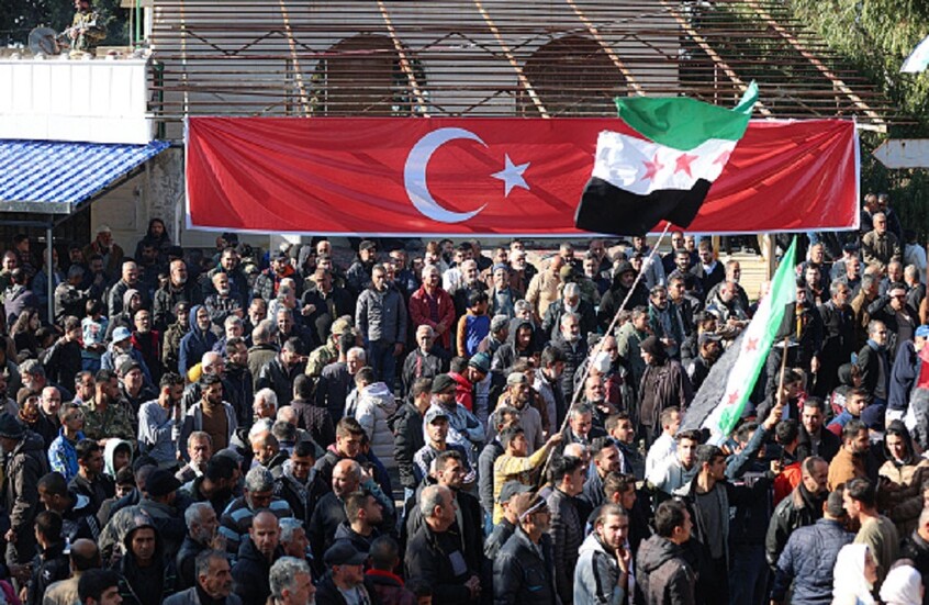 أنقرة ترسل رجل الظل إلى دمشق حاملا على كتفيه خريطة النفوذ وملفّي قسد وإسرائيل