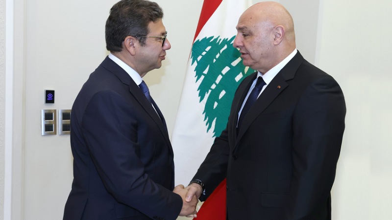 مدير مخابرات مصر يبحث في لبنان وقف الاعتداءات الإسرائيلية وتوسيع رقعة اتفاق غزة