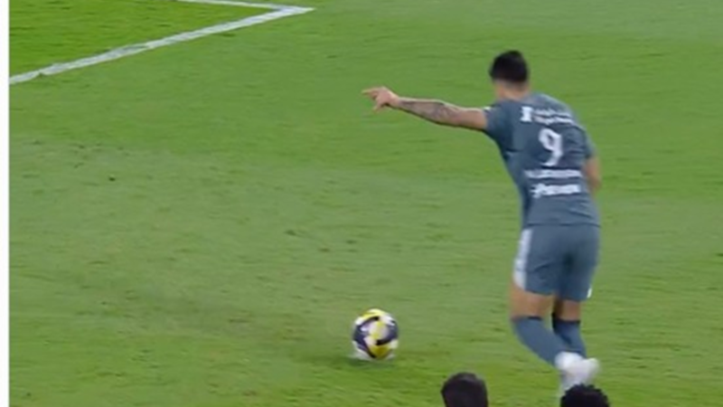 الهلال يتخطى الأخدود ويتأهل لدور الثمانية في كأس السعودية (فيديو)