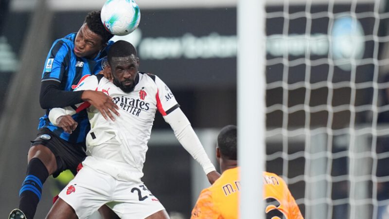 ميلان يتعادل مع أتالانتا ويضيع فرصة الاقتراب من نابولي