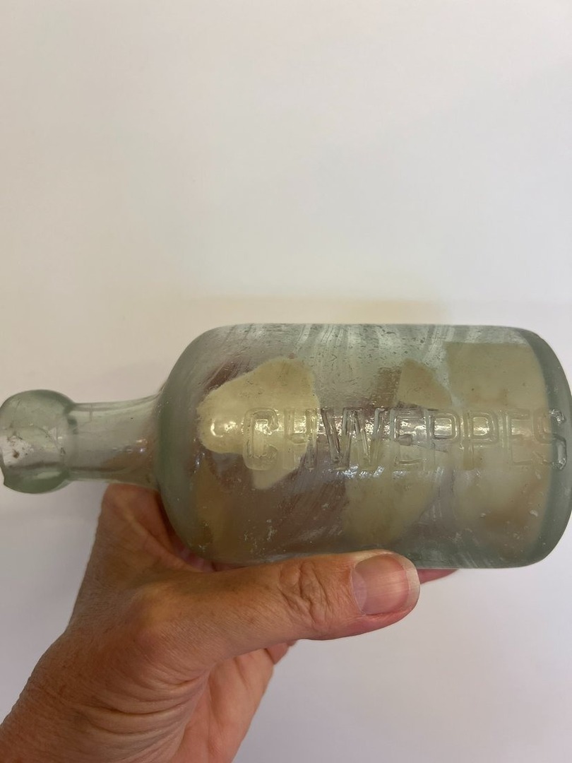 بعد أكثر من قرن.. العثور على رسائل جنديين من الحرب العالمية الأولى داخل زجاجة على شاطئ أسترالي