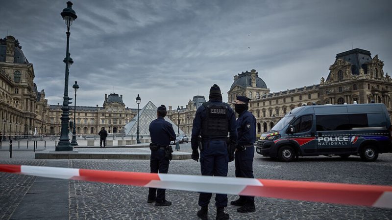 الدولية للصليب الأحمر تدين الاستخراج الـ”مدبر” لرفات رهينة إسرائيلي في غزة