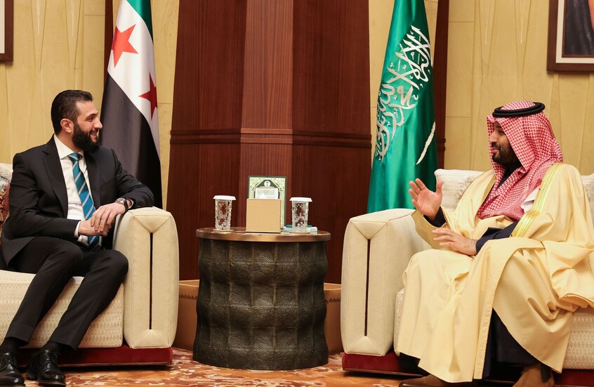 رد فعل الأمير محمد بن سلمان على جملة قالها الرئيس السوري أحمد الشرع تثير تفاعلا واسعا (فيديو)