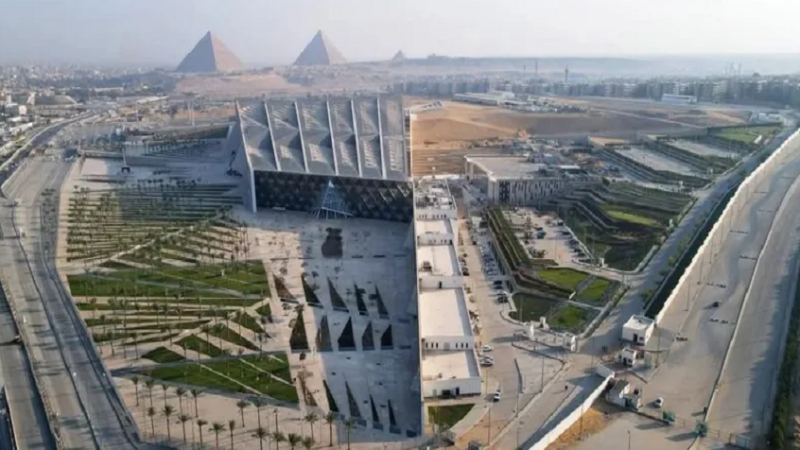 مصر.. بيان رسمي بشأن مزاعم أمنية وإغلاق طرق بسبب حفل افتتاح المتحف