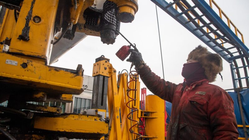 النفط يتراجع رغم تصريحات ترامب حول الصين