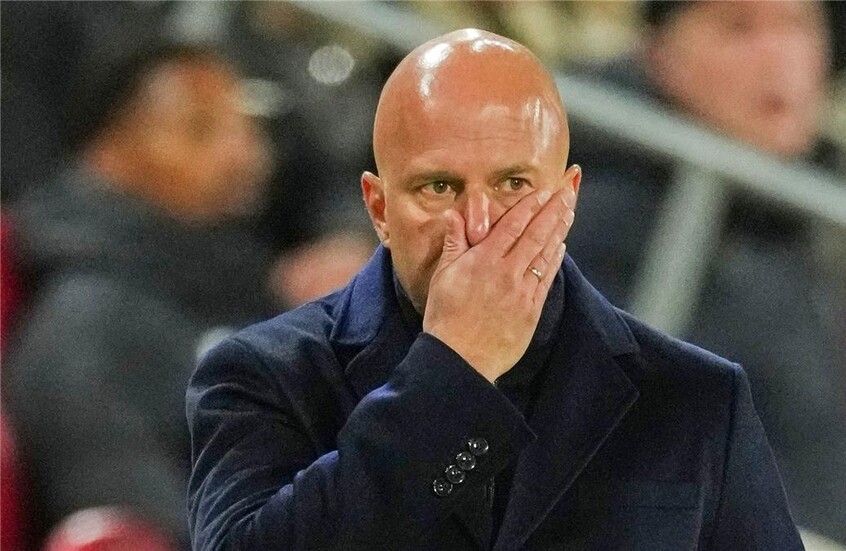 ليفربول يحسم موقفه النهائي من إقالة أرني سلوت بعد الهزائم المتتالية المذلة