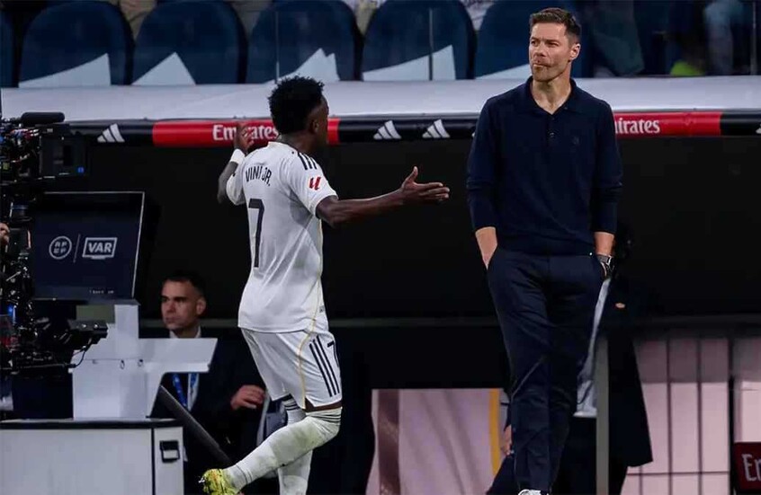 مفاجأة.. تشابي ألونسو يحسم الجدل ويغلق ملف فينيسيوس جونيور