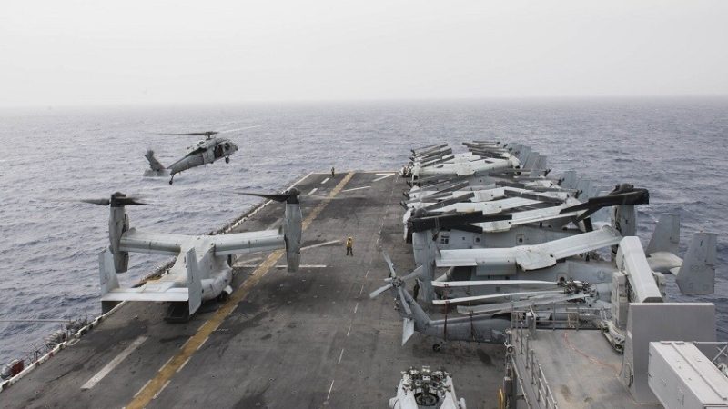 “نيوزويك”: السفن الأمريكية على بعد 200 كيلومتر من جزيرة لا أورشيلا الفنزويلية