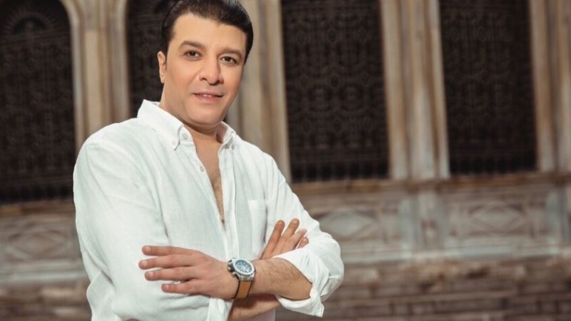 نقيب الموسيقيين في مصر يوجه رسالة حادة لمن وصفهم بـ”الأحذية” و”المرتزقة”