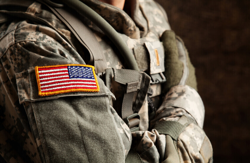 “أ ب”: البنتاغون يعتمد سياسة جديدة تقلل من قدرة الجنود المتحولين جنسيا على طلب البقاء في الجيش