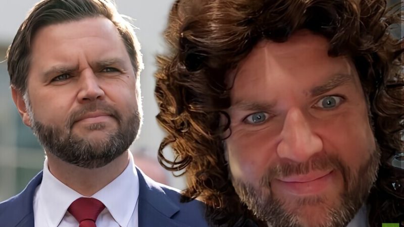 نائب الرئيس الأمريكي يسرق الأضواء في الهالويين (فيديو)