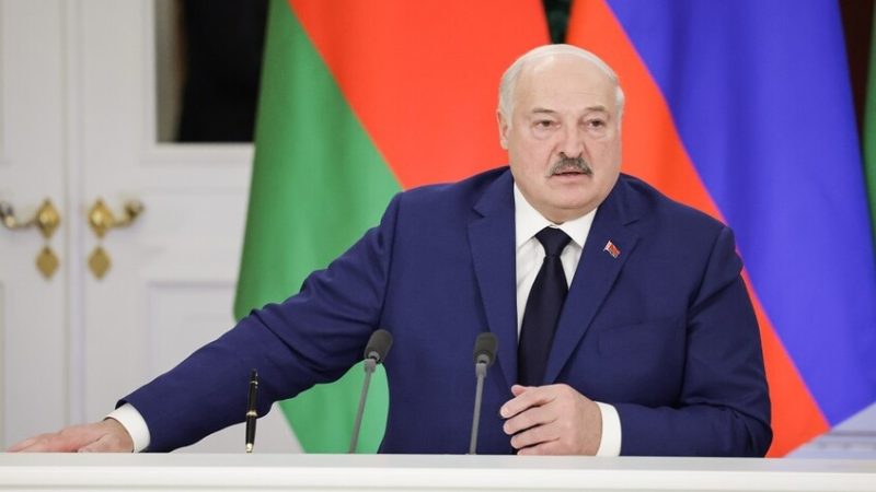 لوكاشينكو يعلن عزمة زيارة الجزائر قريبا