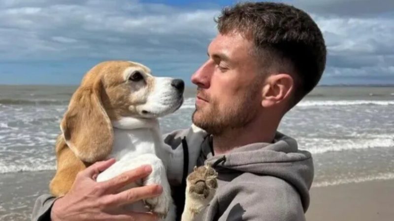 بعد أزمة “الكلبة”.. آرون رامسي يفسخ عقده ويقرر مغادرة المكسيك