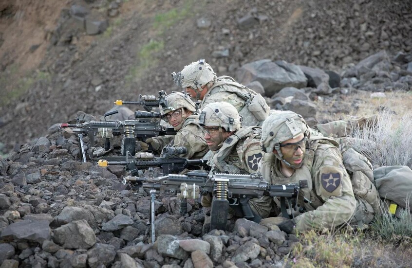 واشنطن بوست: الولايات المتحدة تنشر 16 ألف جندي في البحر الكاريبي قرب فنزويلا