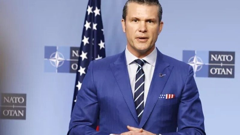 وزير الحرب الأمريكي يؤكد اتفاقه مع نظيره الصيني على إنشاء قنوات عسكرية لتجنب الصراع