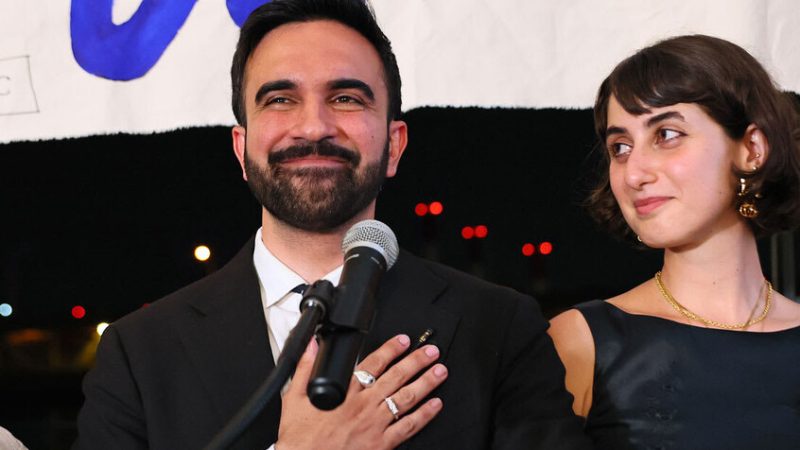 بخطاب عربي.. ممداني يتحدى ترامب ويقترب من حكم نيويورك (فيديو)