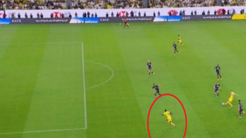 إلغاء هدف للنصر السعودي بسبب وقوع “أذن ماني” في موقف تسلل! (فيديو)