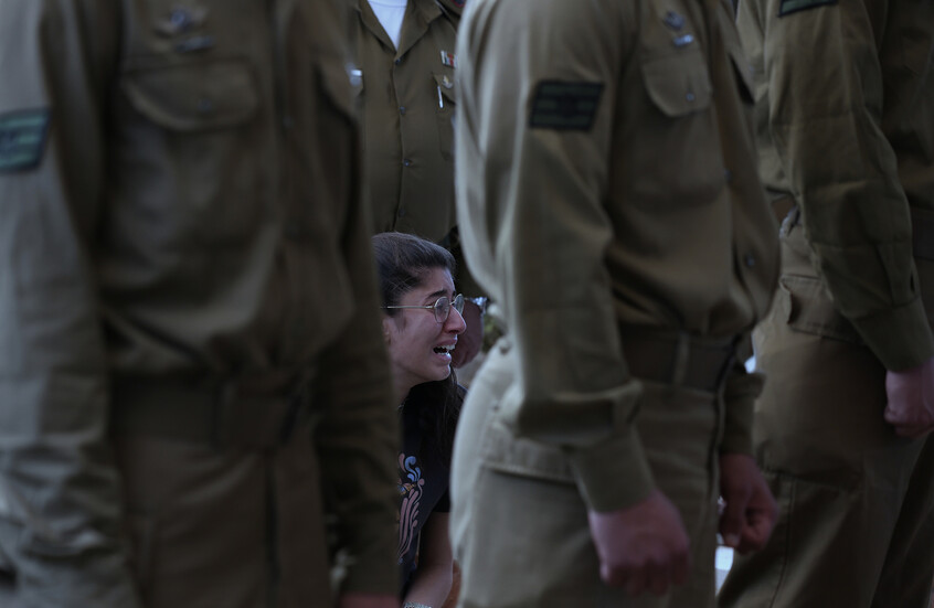 إسرائيل في لحظة “انكشاف تاريخي” بعد 7 اكتوبر.. “قطيع متوحش وسقوط داخلي وصدمة وانهيار للثقة بالدولة”