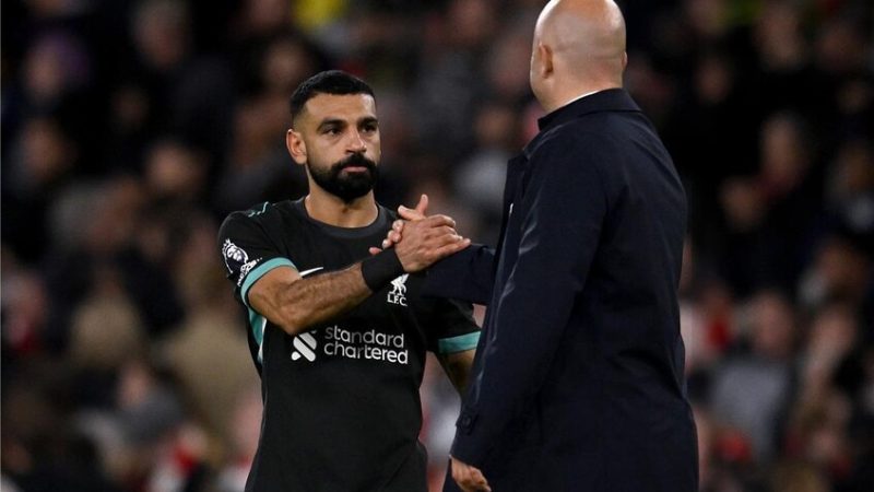 أرني سلوت يعلق على إنجاز محمد صلاح بعد هدفه أمام أستون فيلا