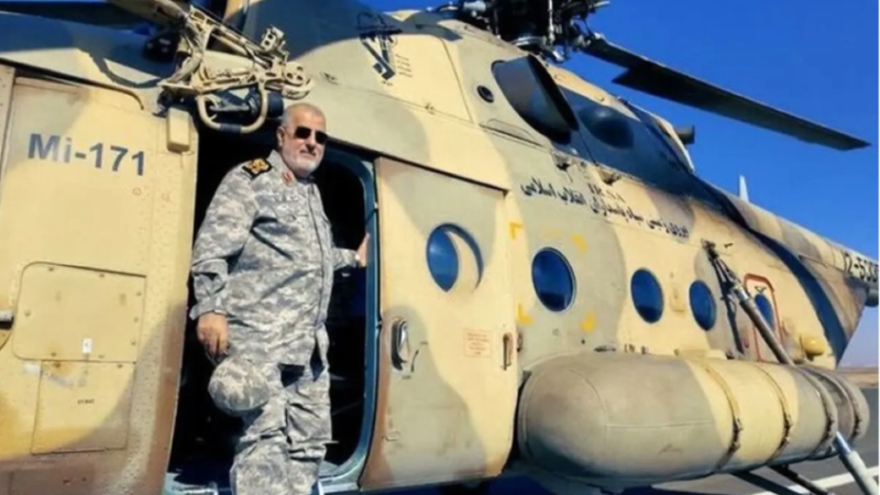 الحرس الثوري يجري مناورات للطائرات المسيرة شمال غرب إيران