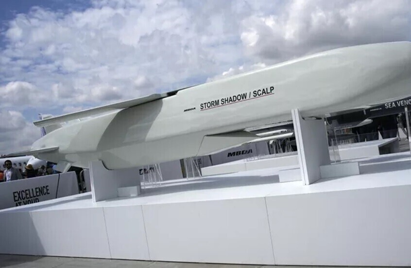 “بلومبرغ”: بريطانيا زودت كييف بدفعة إضافية من صواريخ “ستورم شادو”