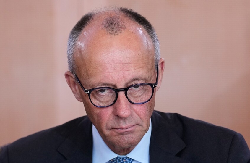 المستشار الألماني يدعو الشرع لزيارة برلين ويقول: الحرب في سوريا انتهت ولم يعد هناك ما يبرر اللجوء